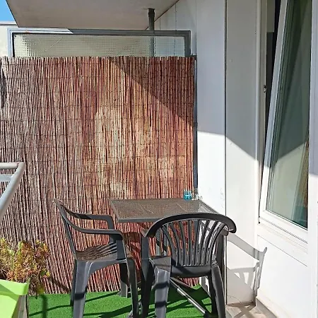 Zentral In *